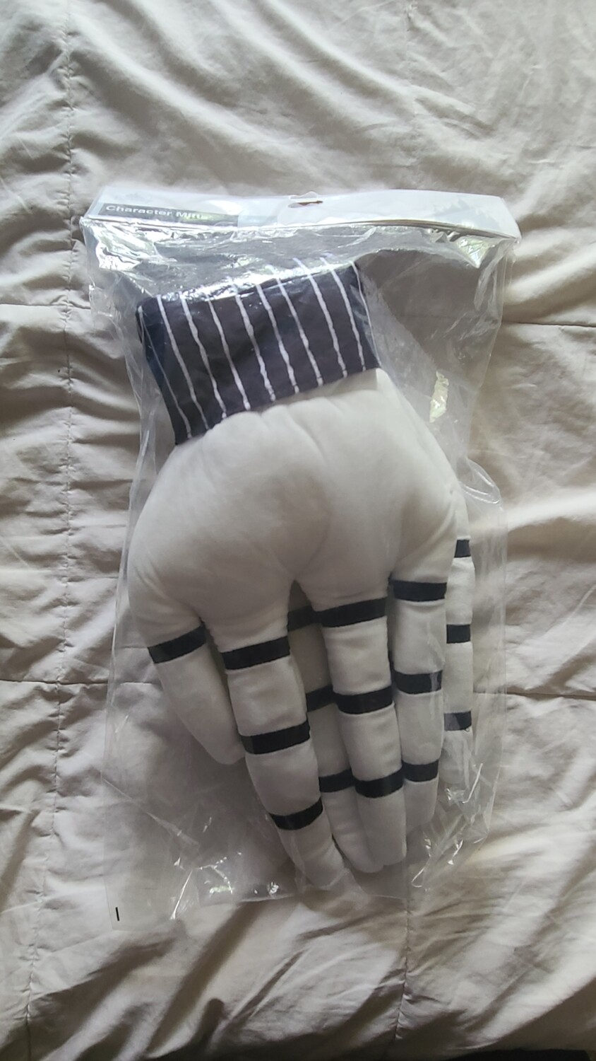 Jack Skellington Character Mitts