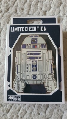 R2-D2 Jumbo pin