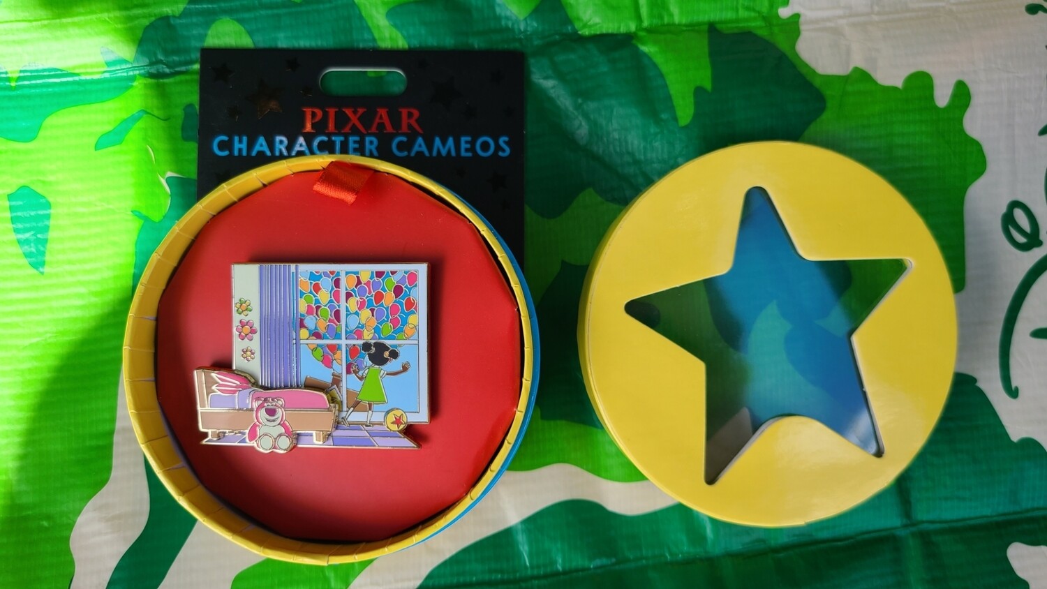 Pixar Character Cameo UP &amp; Toy Story pin