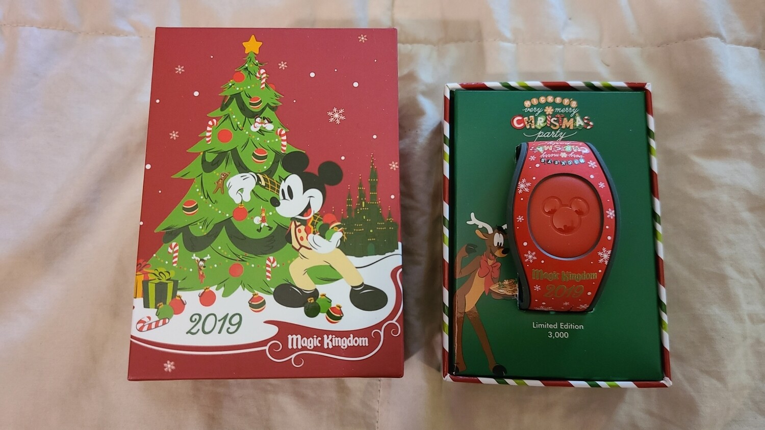 2019 Mickey&#39;s Very Merry Christmas Party magicband