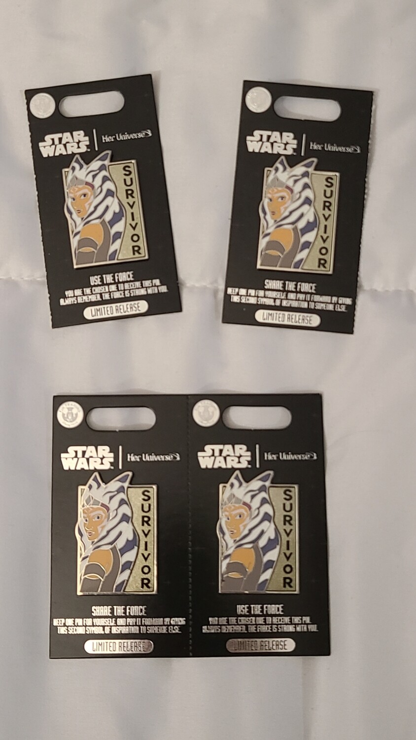 Star Wars Her Universe Ahsoka Tano LR pins