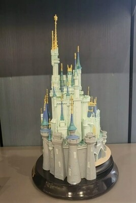 Walt Disney World 50th Anniversary Kevin And Jody WDW 50th Castle Figurine