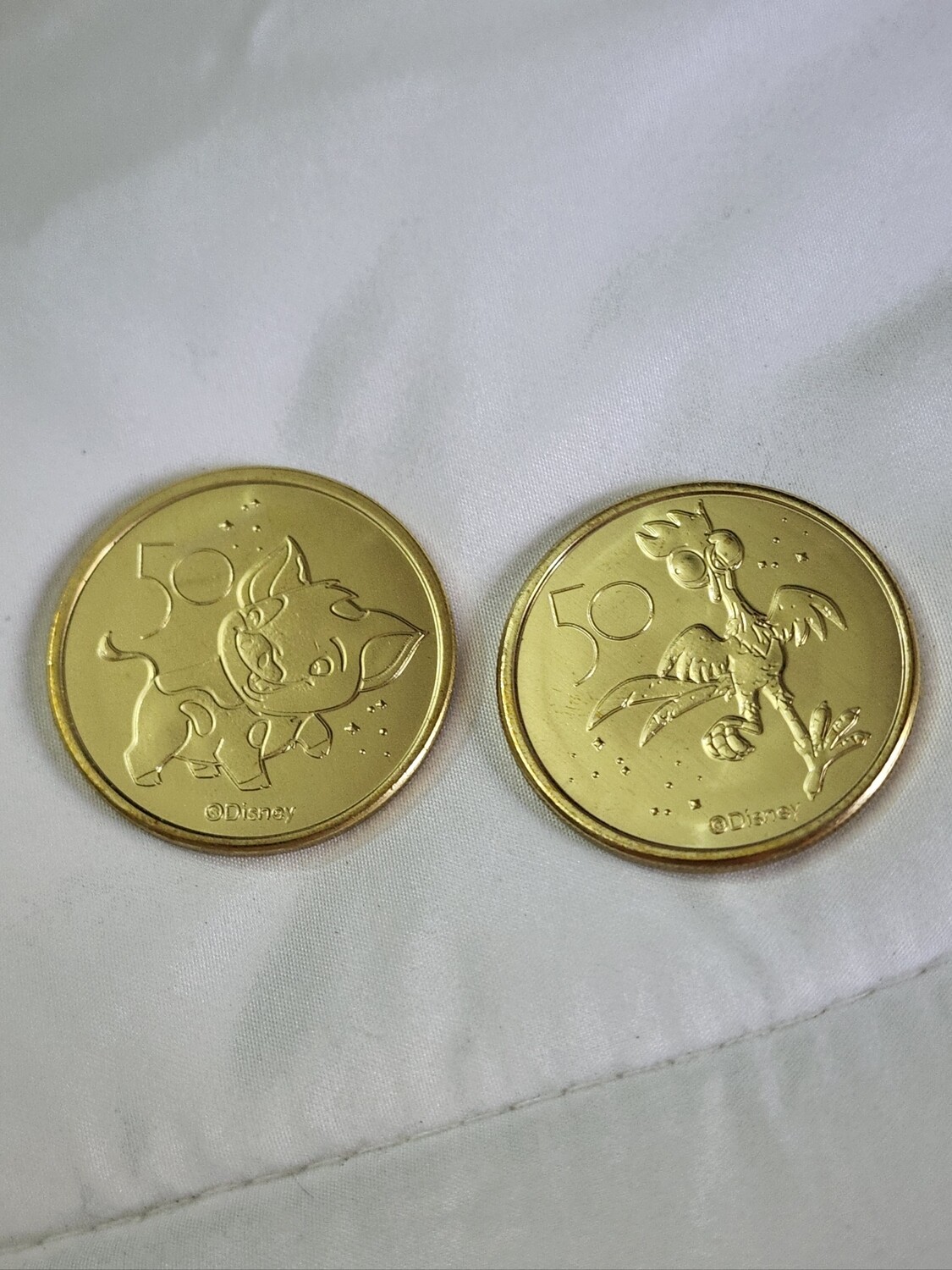 Pua &amp; Hei Hei Walt Disney World 50th medallion coins