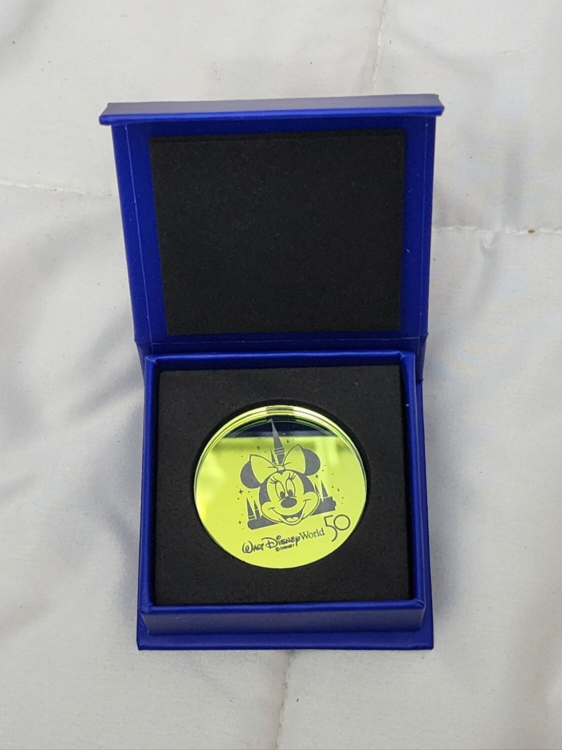 Arribas Brothers Walt Disney World 50th Anniversary Minnie Mouse glass coin