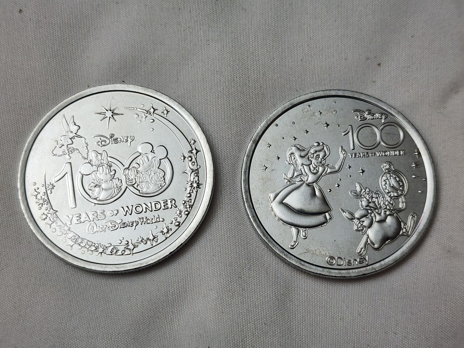 Alice in Wonderland Disney 100 Years of Wonder medallion coin