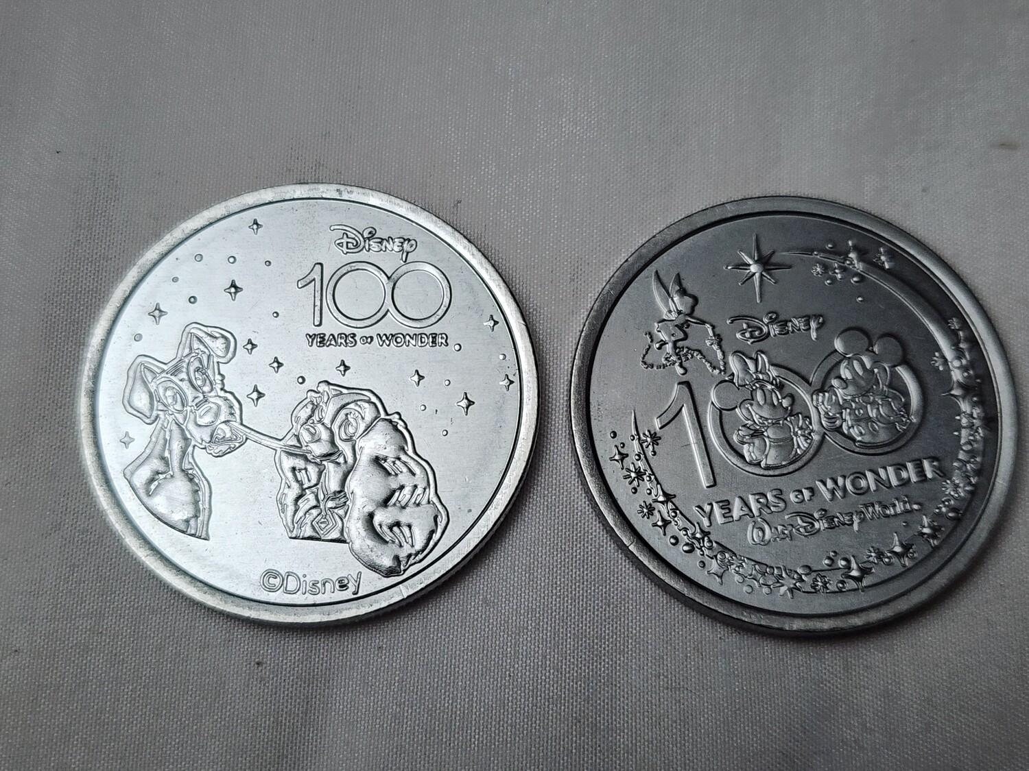 Lady &amp; Tramp Disney 100 Years of Wonder medallion coin