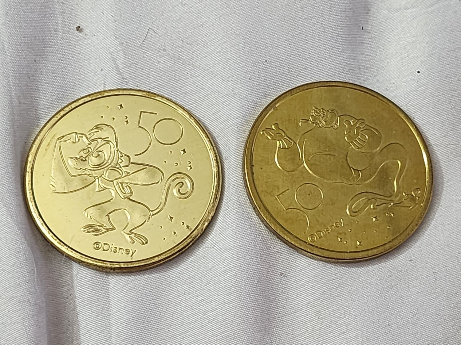 Abu &amp; Genie WDW 50th medallion coins