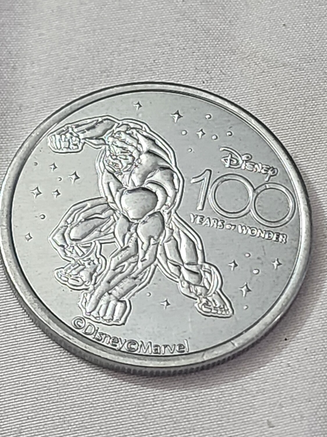 Hulk Disney 100 Years of Wonder medallion coin