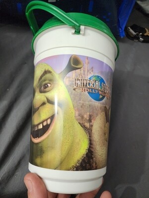 Universal Studios Shrek 4-D round popcorn bucket