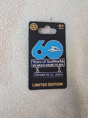 Sea World 60th LE trading pin