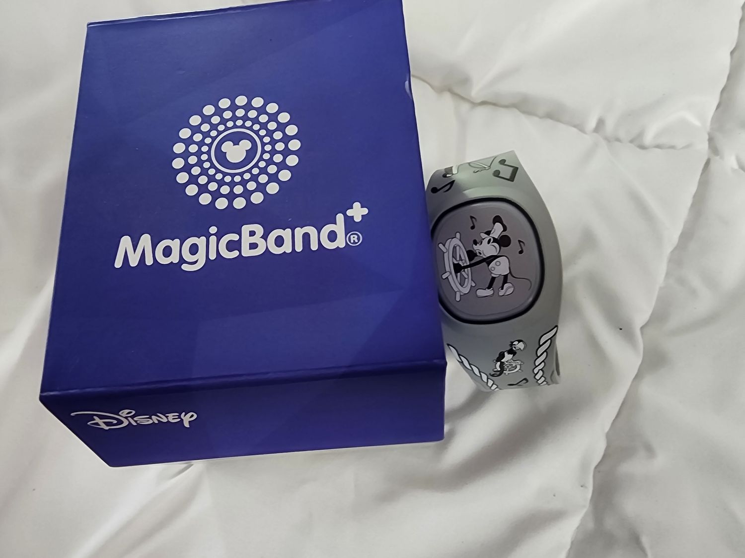 Disney Decades Steamboat Willie Magicband+