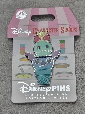 Stitch &amp; Scrump Disney Character Scoops pin