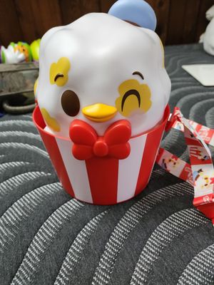Donald Duck Munchlings popcorn bucket