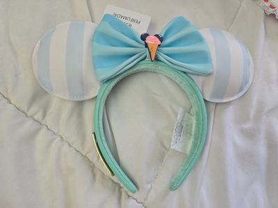 Disney&#39;s Beach Club resort Loungefly headband