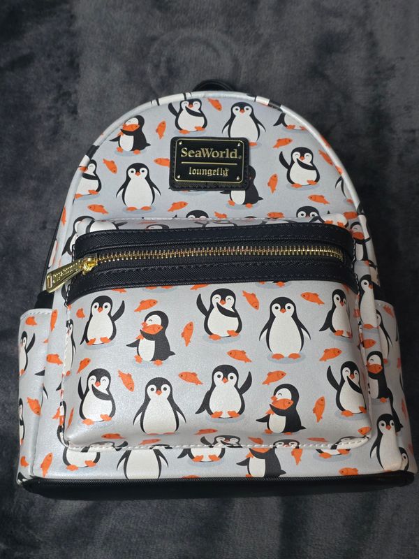 Loungefly sea world Penguin Mini Backpack Loungefly SeaWorld Penguin Animal Print Mini Backpack Black  main image 3