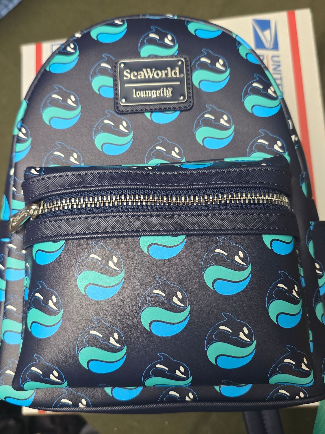 Sea World Loungefly backpack