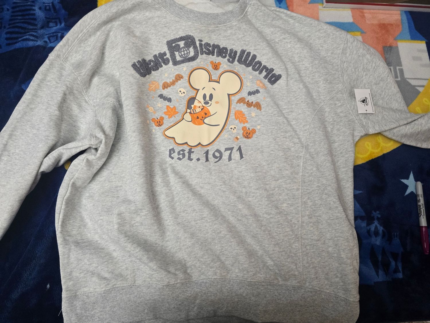 WDW Ghost pullover sweater