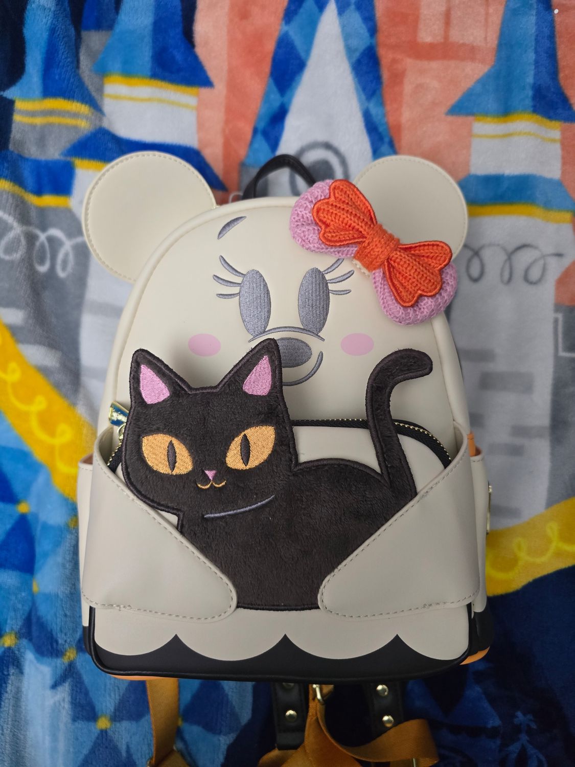 Minnie Ghost w/ Cat glow in dark Loungefly backpack