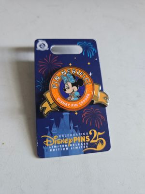 Mickey, Pluto, &amp; Minnie 3 pin set