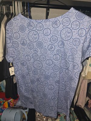 WDW 4-Parks 2018 shirt small