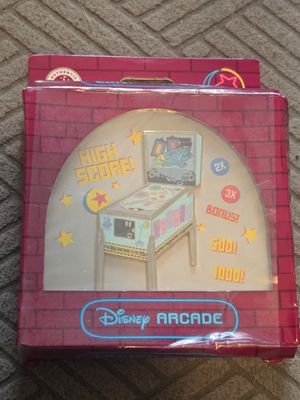 Disney Arcade Monster's Inc Pinball Machine LE pin