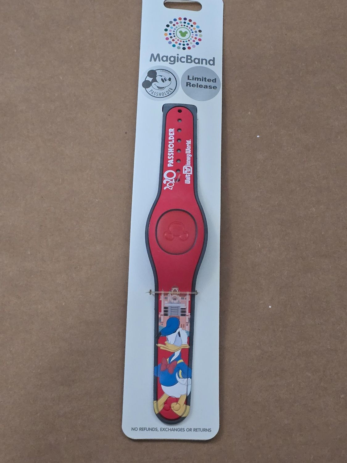 Walt Disney World Passholder magicband 2020 Donald Duck 