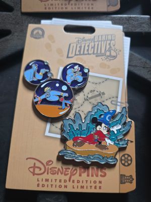 Dianey Daring Detectives pin Sorcerer Mickey