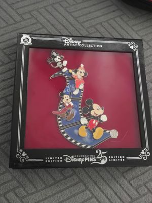 2025 Disney Mickey Through The Years Box Set 25th Anniversary LE Jason Peltz