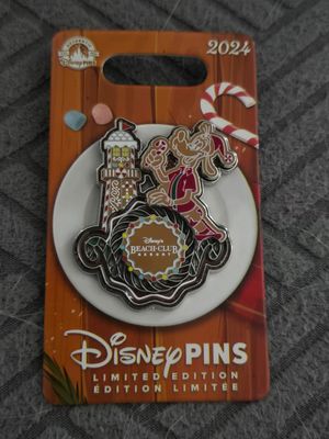 2024 Disney Parks Christmas Beach Club Resort Gingerbread Goofy Pin LE NEW HTF