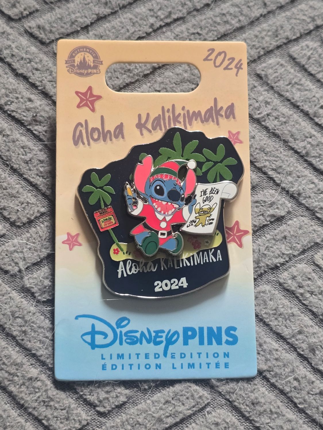 2024 Disney Aloha Kalikimaka Christmas Elf Stitch Pin Hawaii Lilo LE movement 3d