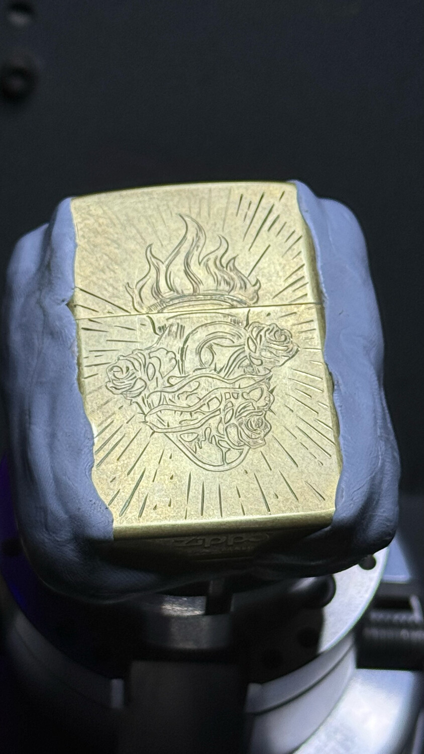 Hand Engraved Zippo Street Lighter