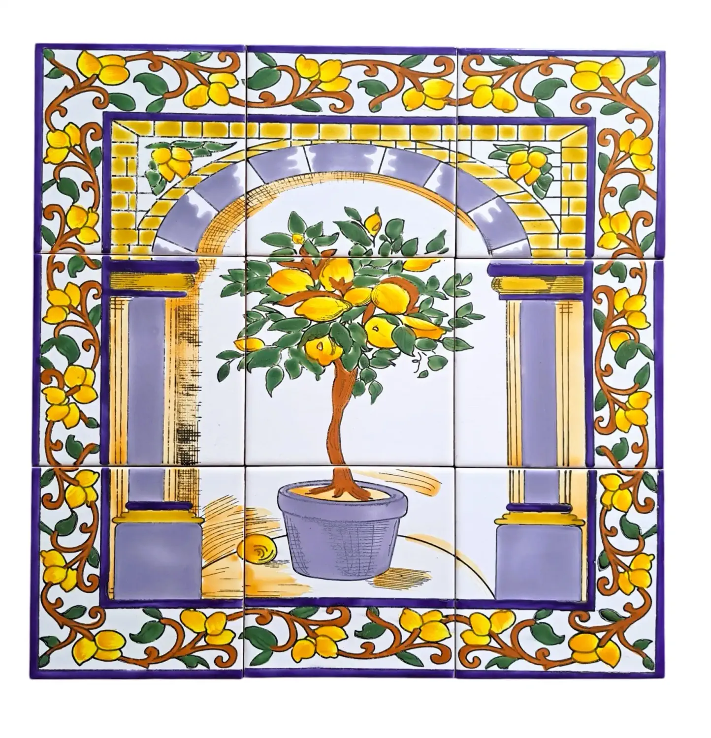 Handgemaltes mediterranes Fliesenbild mit einem Zitronenbaum im Tontopf und einer dekorativen gemusterten Bordüre.
