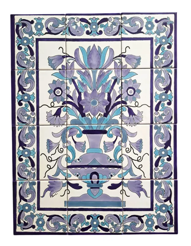 Handbemaltes Fliesenbild Blumenvase in Blautönen, Gesamtansicht frontal, 45x60 cm.