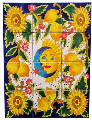 Perspektive der handbemalten Sonnen-Mosaikfliesen, zeigt die leuchtende Glasur und Details für Ihre Wandgestaltung
