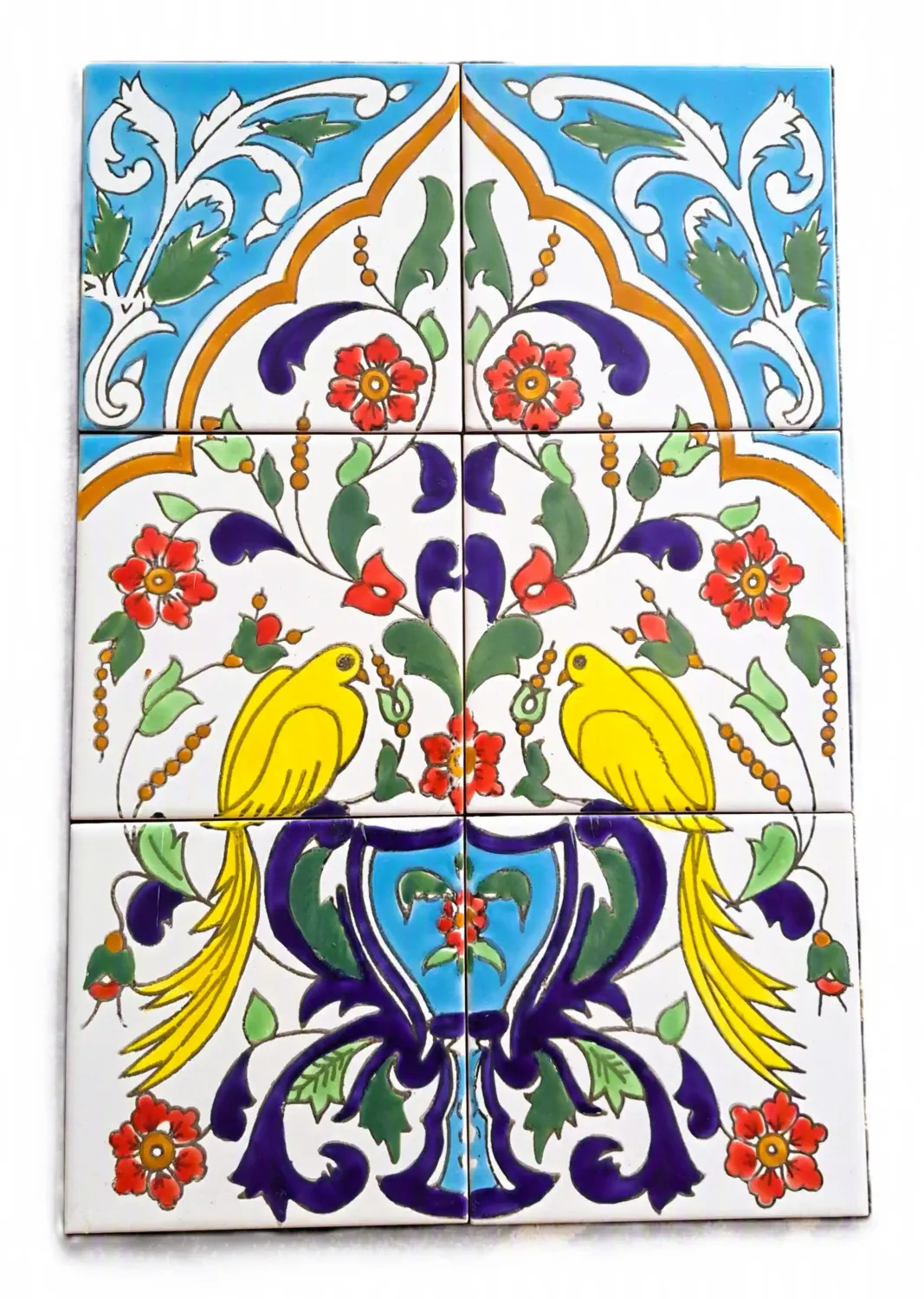 Handbemaltes Fliesenbild mit gelben Vögeln und floralen Motiven, 30x45 cm.