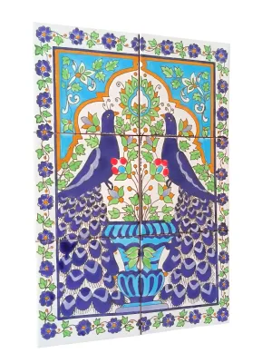 Schrägansicht des handgemachten 6-teiligen Fliesenbilds mit Pfauen im Azulejos-Stil.