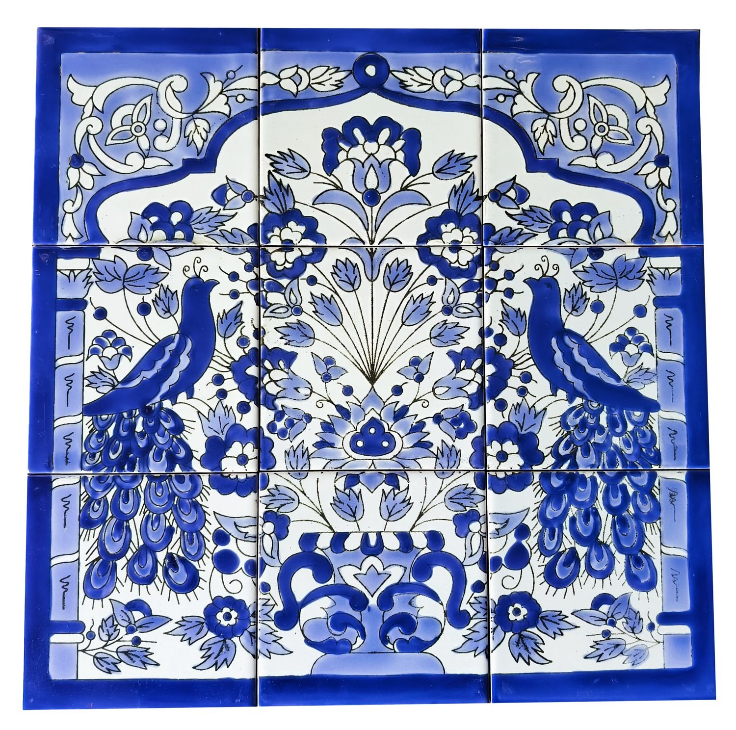 Handgemaltes Keramik-Fliesenbild 45x45 cm in Blau-Weiß mit Pfau-Motiv, floralen Ornamenten und Azulejos-Details für die Wand.