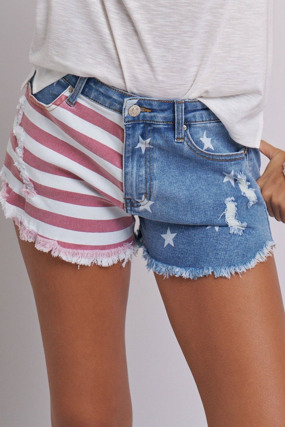 Stars And Stripes Cutoff Denim Shorts Distressed: Lt Denim, Size: Small