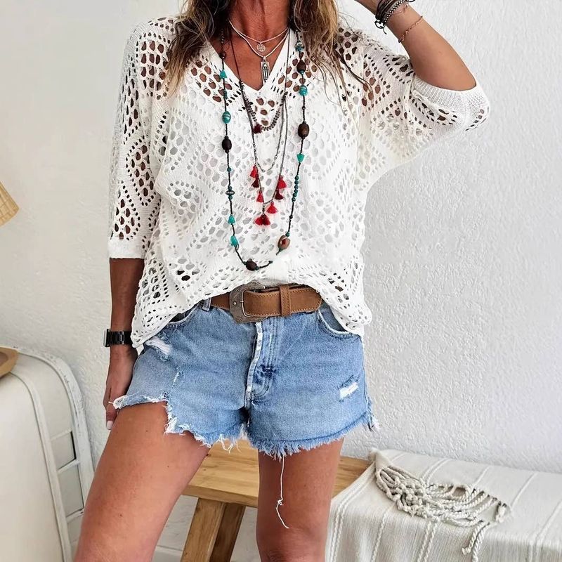 Knit V-Neck Diamond Cut-Out Batsleeves Blouse: White
