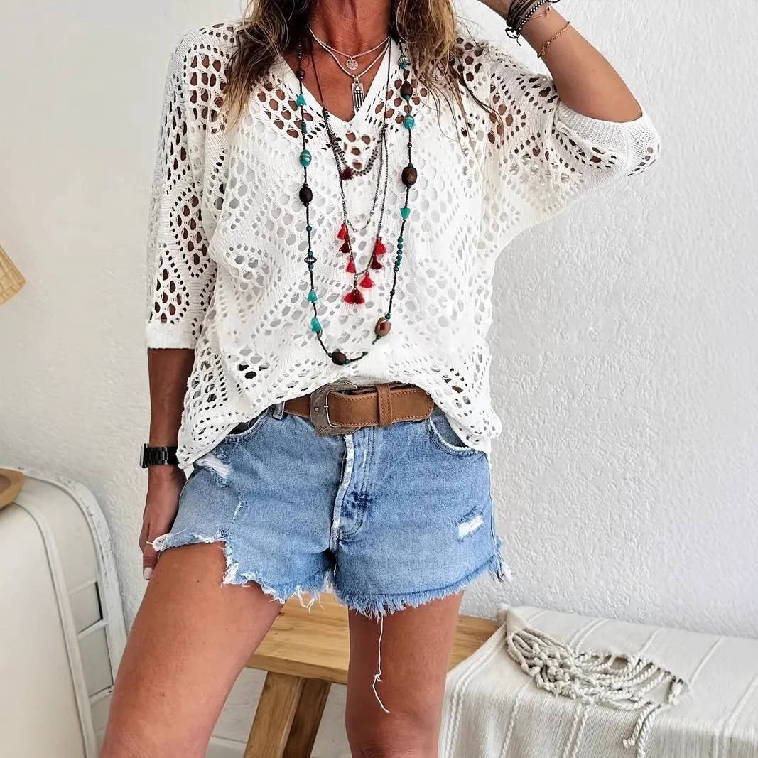 Knit V-Neck Diamond Cut-Out Batsleeves Blouse: White, Size: Small