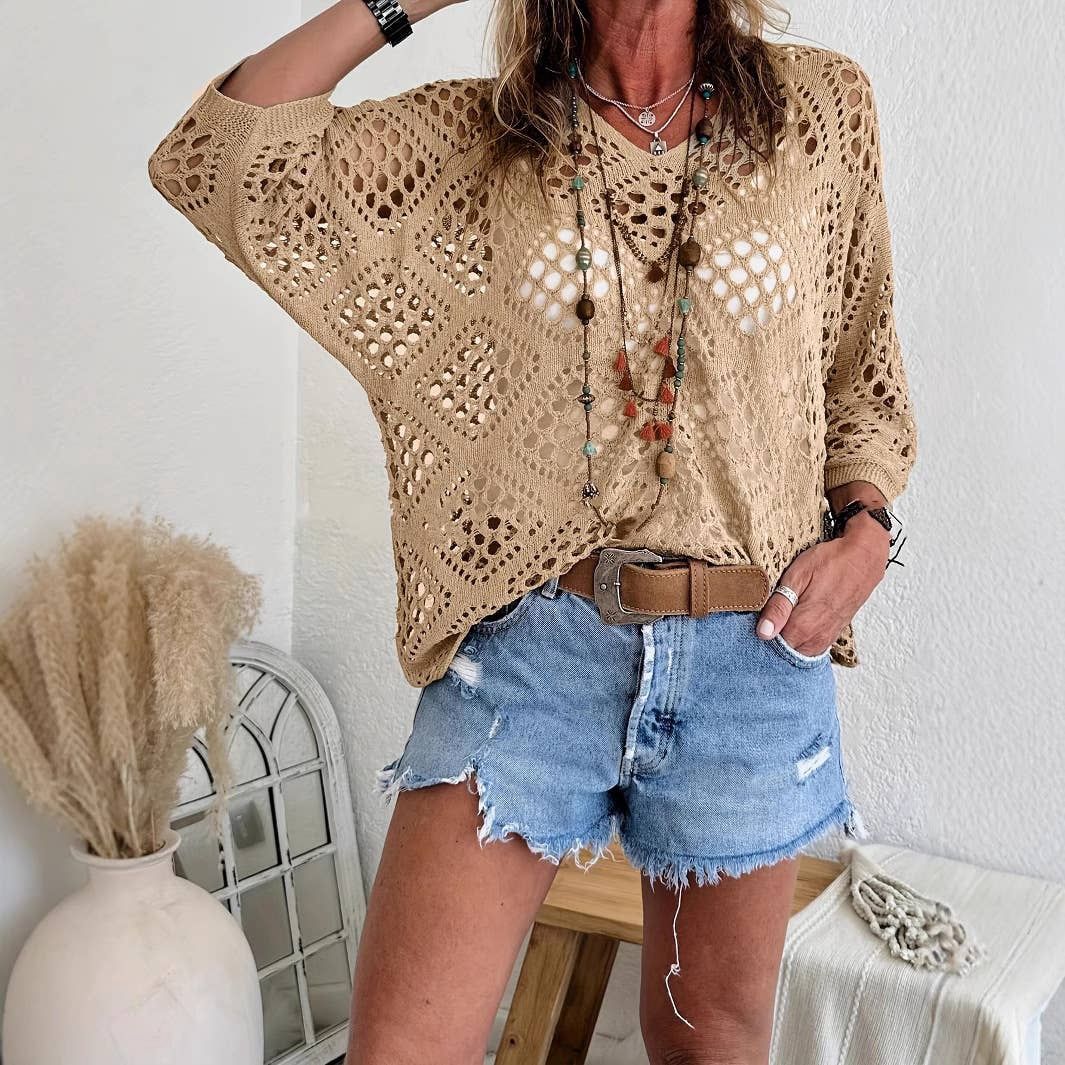 Knit V-Neck Diamond Cut-Out Batsleeves Blouse: Apricot, Size: Small
