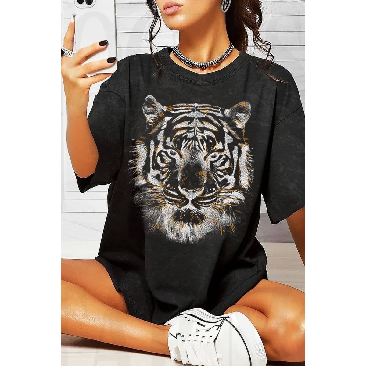 TIGER BIG FACE FOIL OVERSIZED MINERAL GRAPHIC TEE: Mineral Black, Size: Small