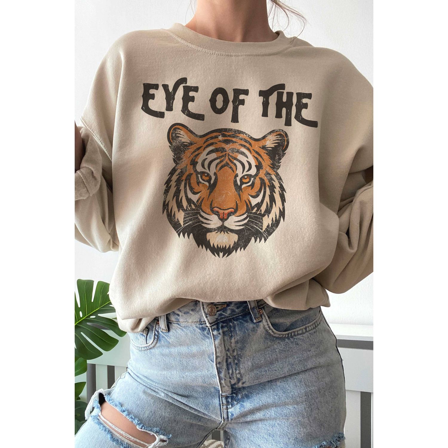 EYE OF THE TIGER Graphic Sweatshirt: SAND, Size: Small