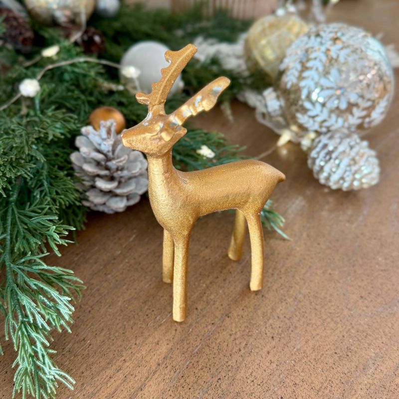 CL-2611 - Small Aged Gold Metal Deer