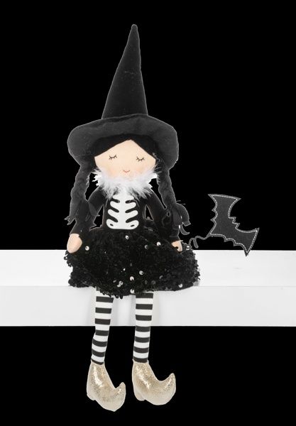 Witch Shelf Sitter