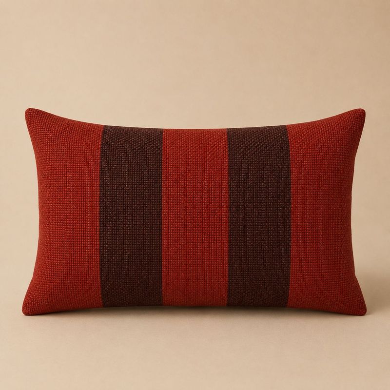 VEV Cushion - Blans Strib