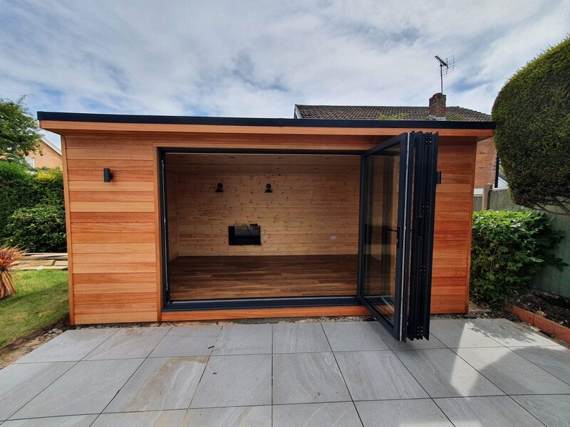Luxury Garden room with 3 leaf bi fold 6x3.6m
