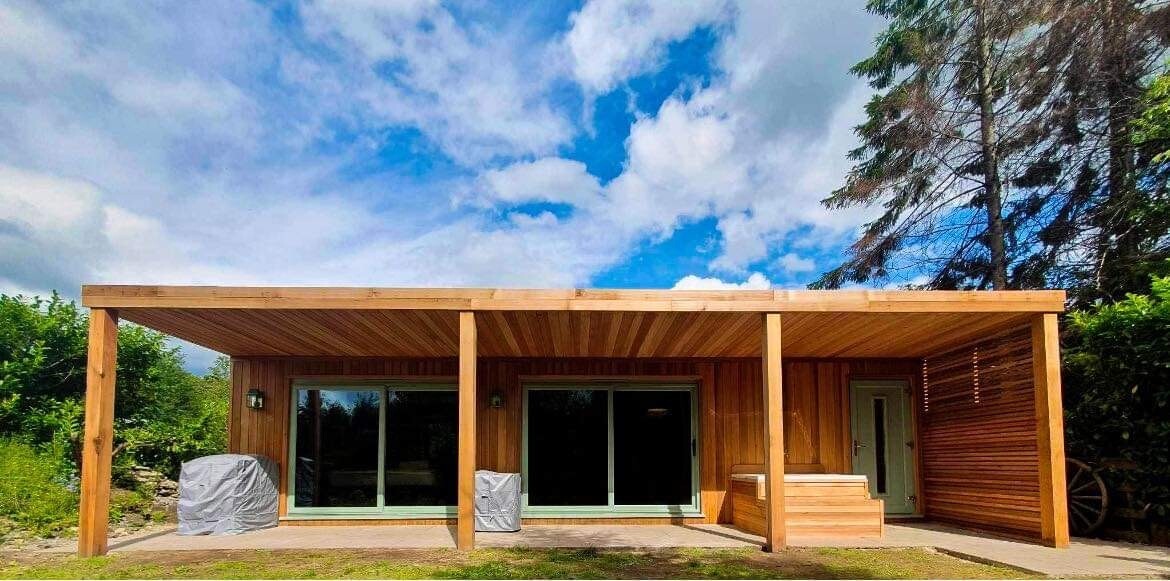 Lush Lodge Studio 12 (10mx2.4m) Annexe