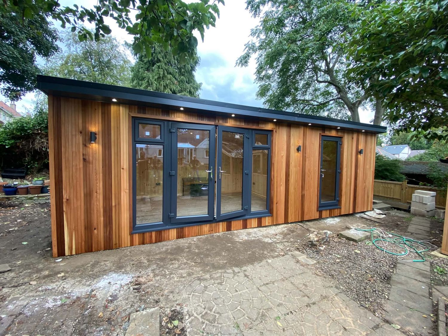 BasePod Garden room storage combo in Cedar 8m x 3m BasePod Garden room storage combo in Cedar 8m x 3m