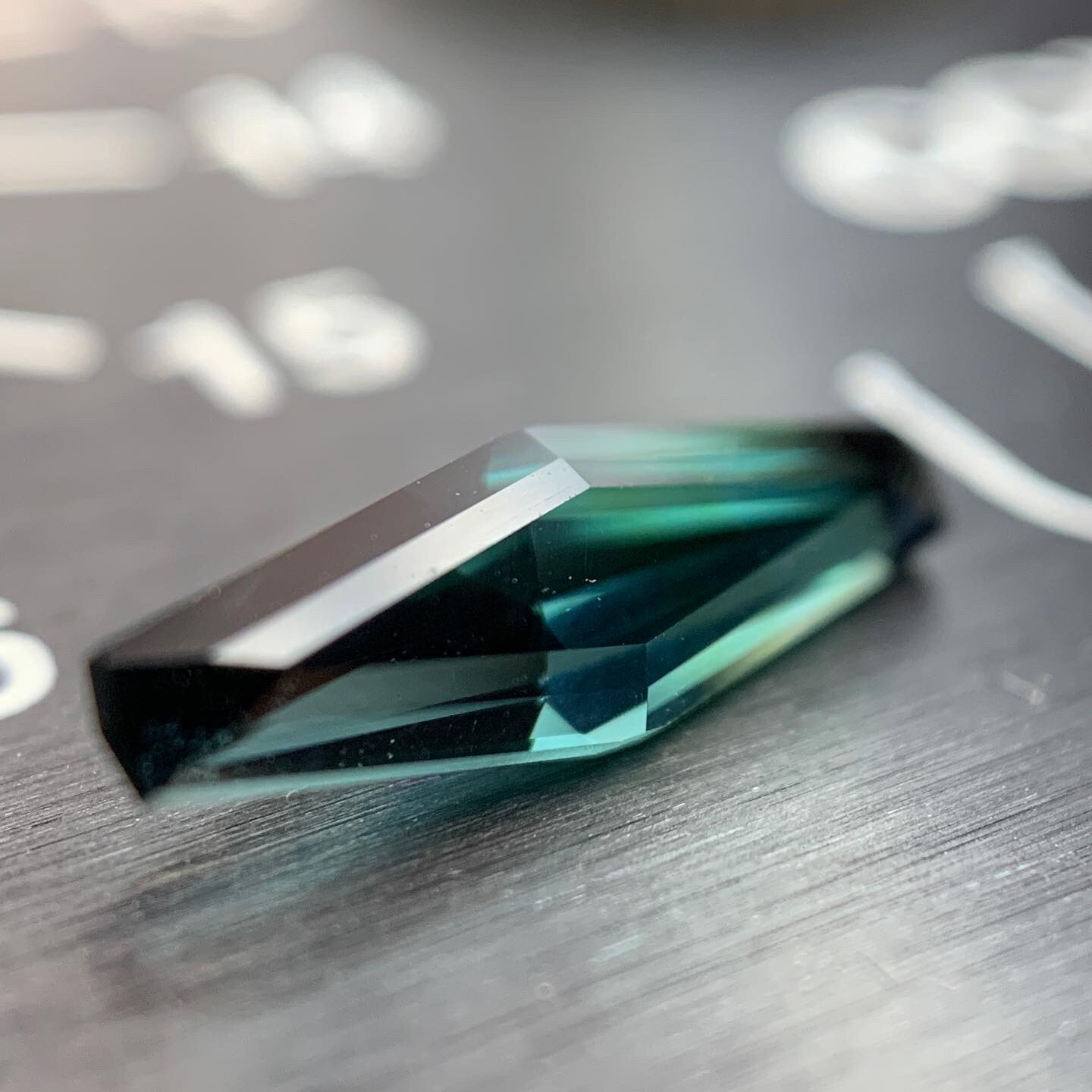 ᴬᵀᵞᴾᴵᶜᴬᴸ BLUE GREEN TOURMALINE 0,95ct